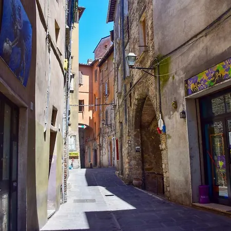 In Centro Da Piero - In Via Della Viola ペルージャ