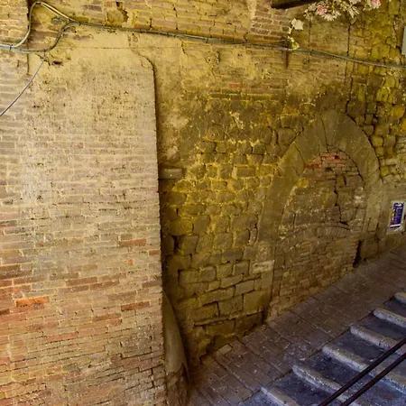 Apartment In Centro Da Piero - In Via Della Viola